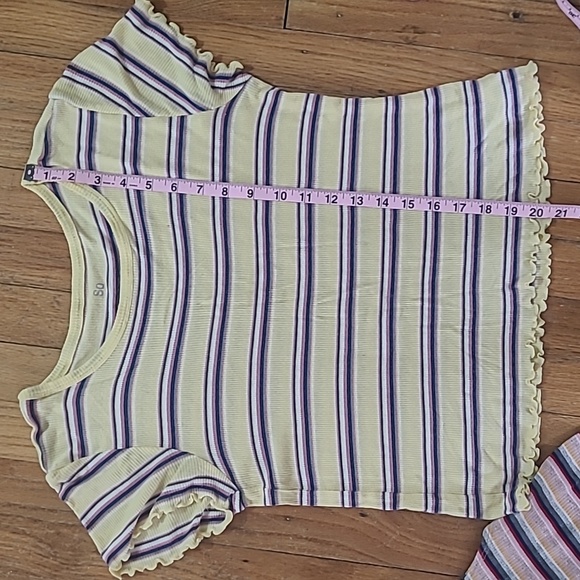 {Bundle} Two Soft Tops! - Picture 11 of 13